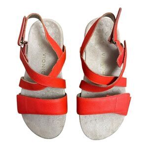 NWOB- Vionic Sandals